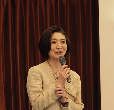 小川氏